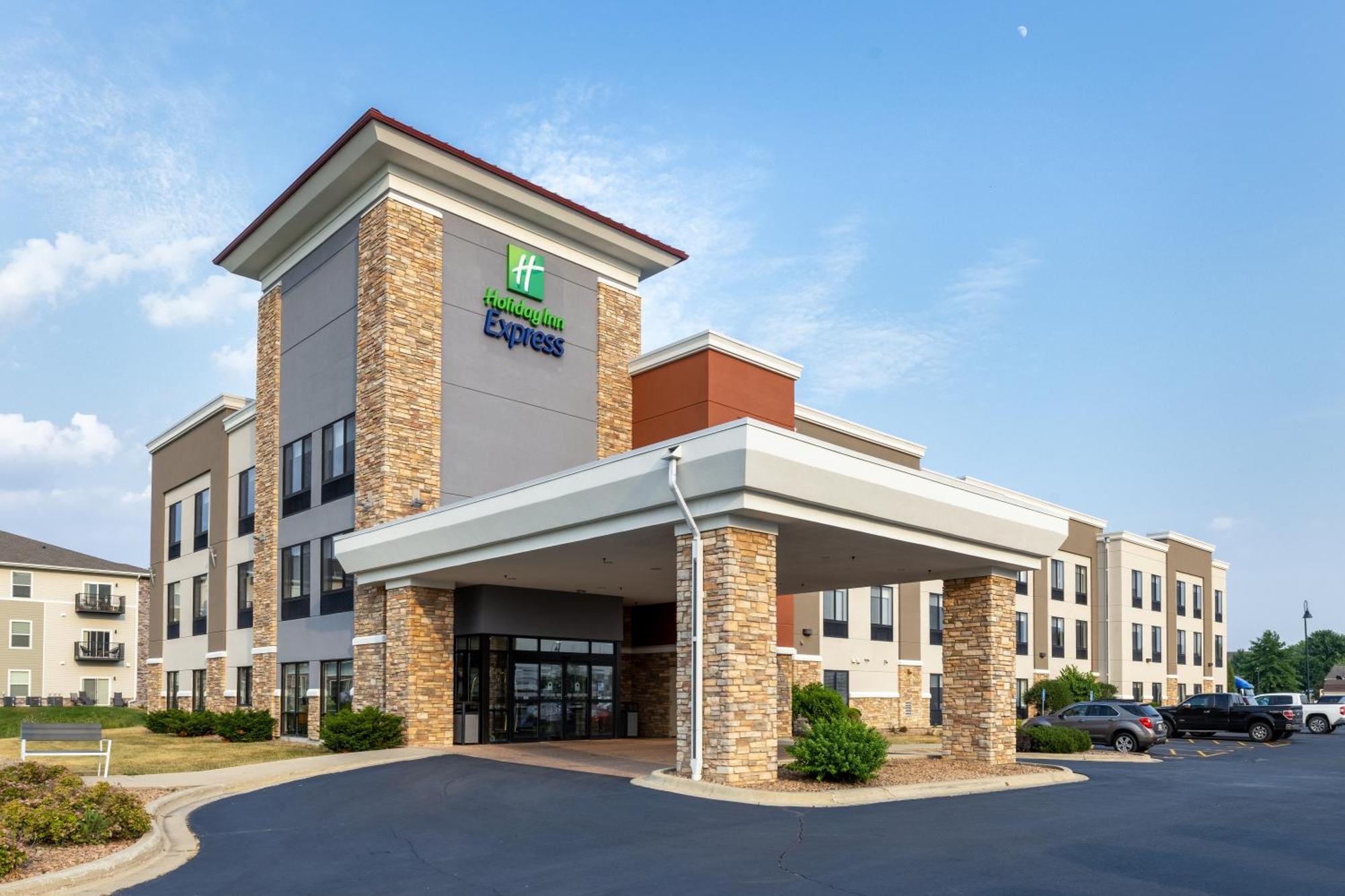 Holiday Inn Express Rochester South - Mayo Area By Ihg Exterior foto